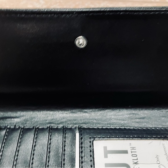 Kut From Kloth  Slim Wallet. Vegan. Black & White. Brand new! - Picture 4 of 7